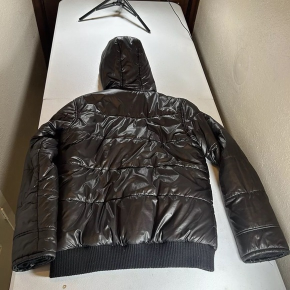 Used Guess puffer jacket Sz M - Picture 11 of 11